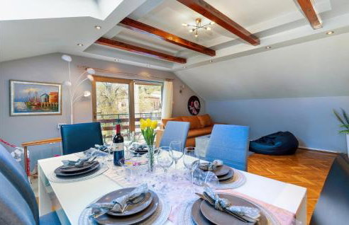 2 Bedroom Amazing Apartment In Bakar - Photo 14