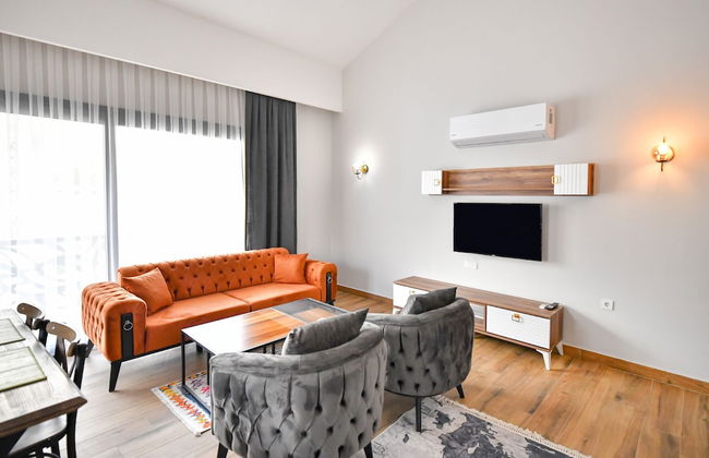 Red Moon Suites - Photo 9