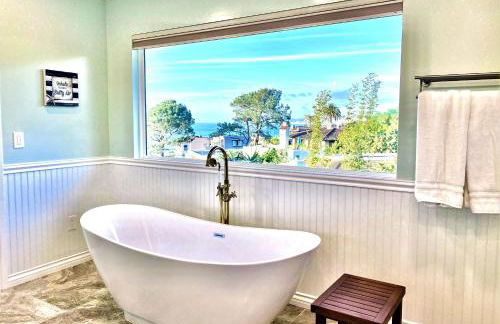 Endless Vistas On The Cove Perfection - Spa, Pet-Friendly, Stunning Views, Large Parking & AC - Photo 11