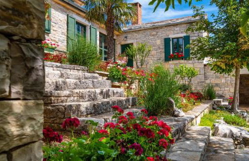 3 Bedroom Beautiful Home In Lisicic - Foto 16