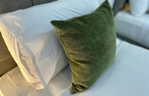 Comfortable 2BR Home 4 Beds Great for Small Groups - Foto 32