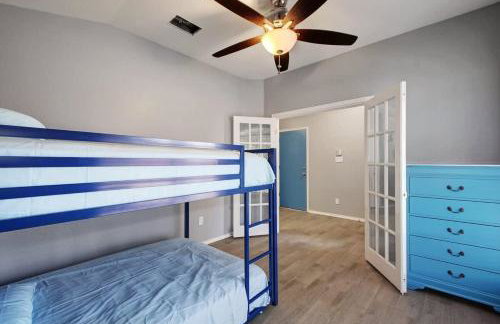 Modern 4 Bedroom Home in Cedar Park - Foto 12