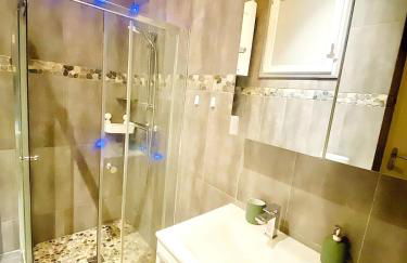 Arty chic flat between Arc de Triomphe & Eiffel Tower - Foto 33