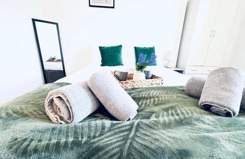 The Georgian Townhouse - 4 Bedrooms - Sleeps 9 - Photo 18