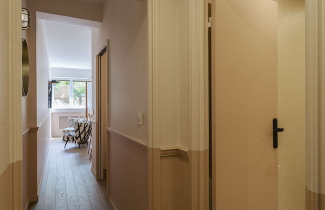 Rose & Garden - Eiffel Tower - Photo 2