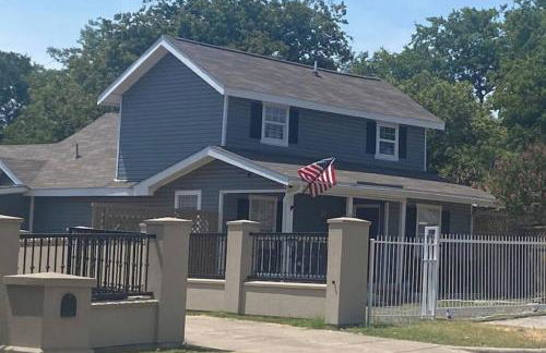 StockYards-BBobs-4mins! GrayLee House.4-Bedrooms - Foto 10