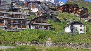 TANA DELLA MARMOTTA - renovated, ski in ski out, turkish bath, garage, storage - Foto 2