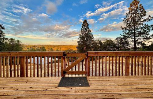 Unique Container, Home 20 Acres, Modern Stay - Photo 29