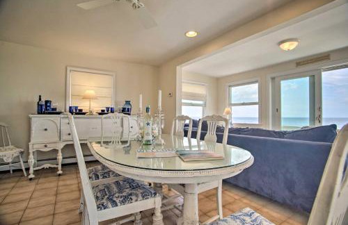 2 Decks and Beach Access Oceanfront Getaway! - Foto 8