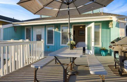 Steps to Beach w/ Patio+deck Foosball Happy Bottom Beach House by Avantstay - Foto 55