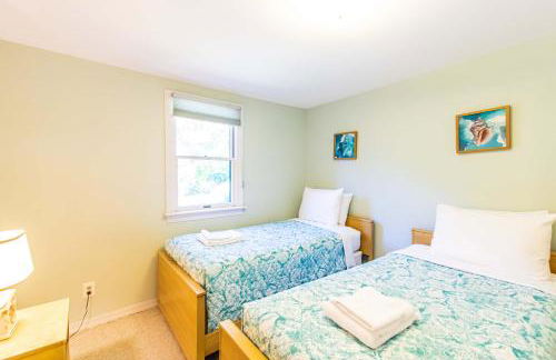 Spacious Home w Finished Game Room - Foto 17