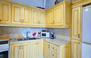 Nikis Home Town - Photo 14