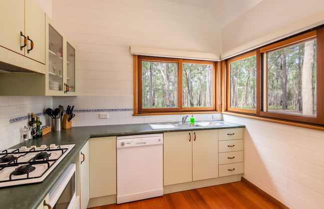 Bay and Bush, Jervis Bay - Photo 12