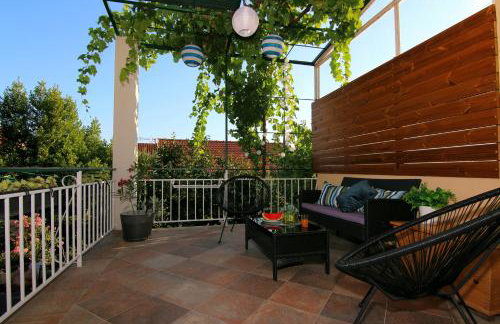 Apartments Tona - Foto 1