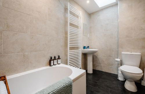 Modern Hove Home close to Brighton Beach with FREE PARKING - Foto 18