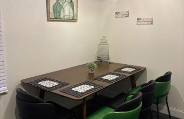 Big Group Getaway House Near Chicago - Foto 9