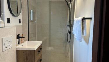Apartmani Roko - Foto 5, towels, Shower