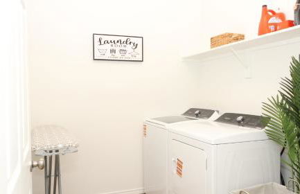 Luxe Princeton Getaway - Photo 48