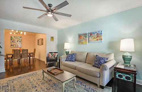 Steps to Beach & Downtown! Spacious Beach Bungalow #2 - Foto 1