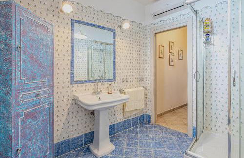 Mary's House - Photo 23