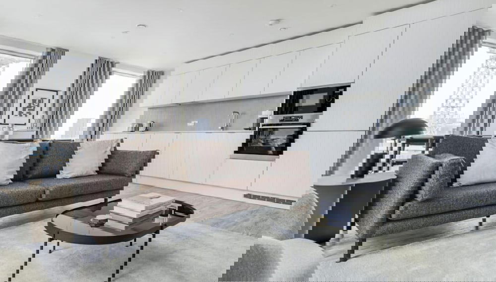 Remarkable 2bed Apartment in London - Photo 1, Primary image