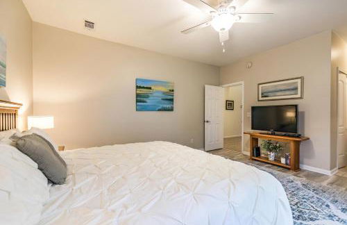 NEW LISTING! Views of Intracoastal Waterway - Sleep 4 - Foto 20