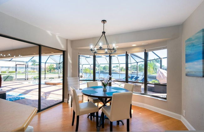 Waterfront Villa With Heated Pool Spa - Foto 16