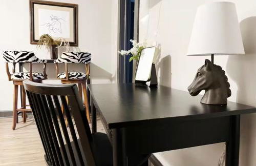 Suite Home Indiana Apartments - Photo 38