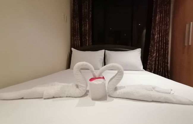 Happy Suites at Knightsbridge Res Makati - Photo 35