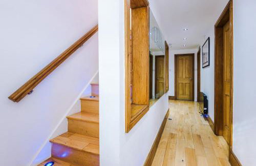 The Knutsford Townhouse by Staycay - Photo 10