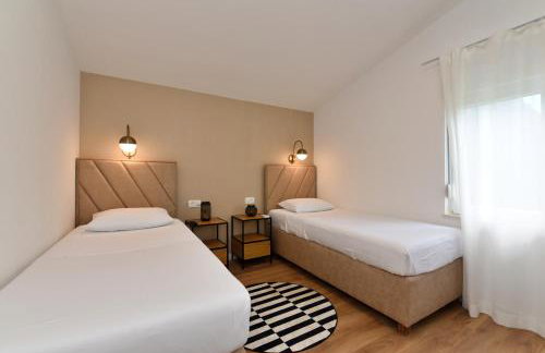 Villa Sophia with private swimming pool near the beach! - Photo 25