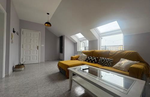 Ático luminoso con terraza - Foto 34