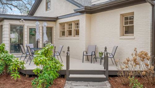 Luxurious Retreat in Historic Downtown Burlington Downstairs Only - Foto 3, Other