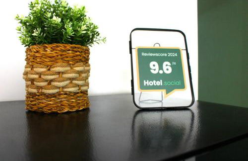 Spacious 4BR house, 2 en suites with garden & on-site parking - Foto 16