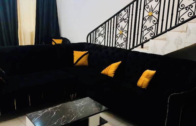 Villa Amina Splendid Elegant Structure - Photo 17