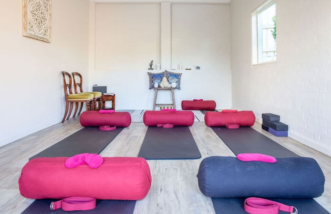 Clifftop Family Retreat With Views Pool - Foto 32