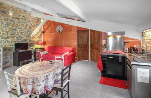 Awesome Home In Grospierres With Sauna - Foto 5