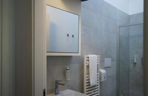 2 Bedroom Awesome Apartment In Civitanova Marche - Foto 17