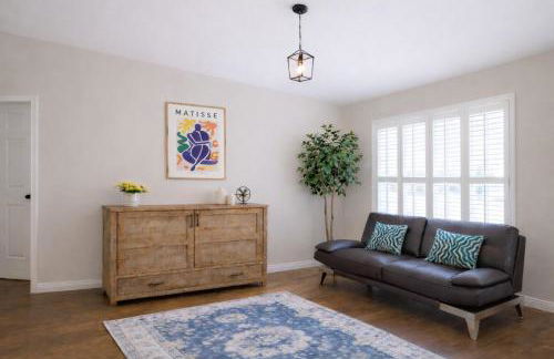 Pool House, Short Drive to Beach, Grill, Smart TV - Foto 7