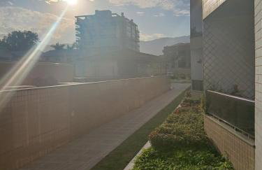 Lindo apartamento em frente à praia com piscina - Photo 13