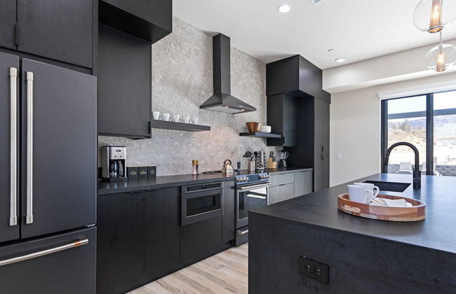 Luxe Modern Escape w/ Pool, Hottub, Firepit, Desert View Obsidian by Avantstay - Foto 39