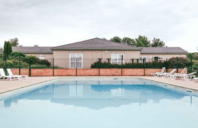Wooden Chalet on the Edge of Lac de Miel - Foto 11