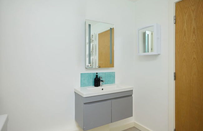 The Gwendolen Retreat - Inviting 2bdr Apartment With Balcony - Foto 21