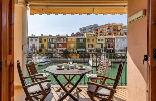 Charming apt by the beach with stunning harbor views - Foto 1