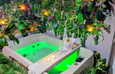 Villa Oasis - Une Love Room avec Spa Privatif & Autres Appartements Standards à thèmes sans spa - Foto 30