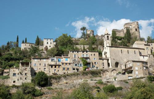 A beautiful 2 persons studio in a chateau with swimming pool - Foto 62