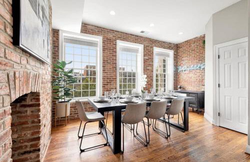 Luxury 4-BR with Free Parking in Heart of DC - Steps to Metro - Photo 51