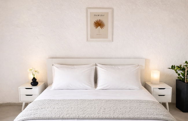 Villa Kotseli: Traditional Stone House with Pool & Sunset Sea Views - Foto 8