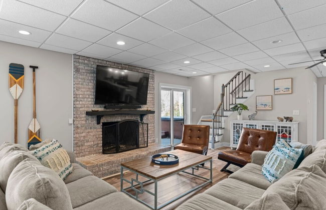 Winding Down by Avantstay Sleeps 20 Dock View - Foto 46