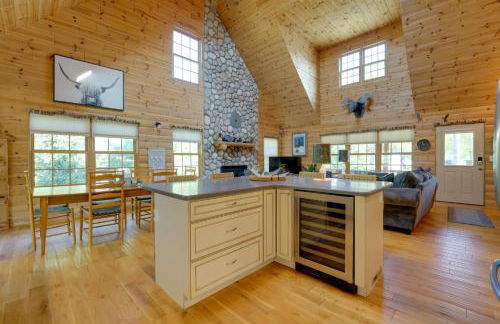 1 Mi to Public Beach Port Austin Cabin with Hot Tub - Foto 13